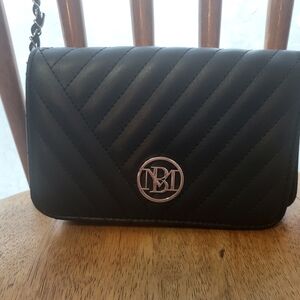 Badgley Mischka Black Crossbody Bag 8x5x2